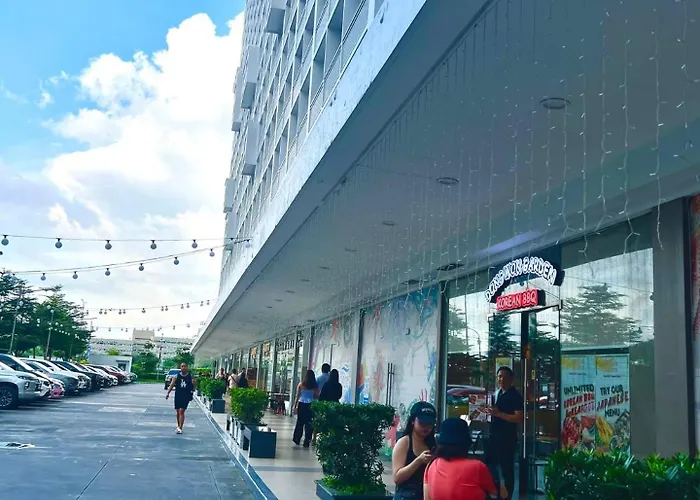 Near International Airport - Mall Of