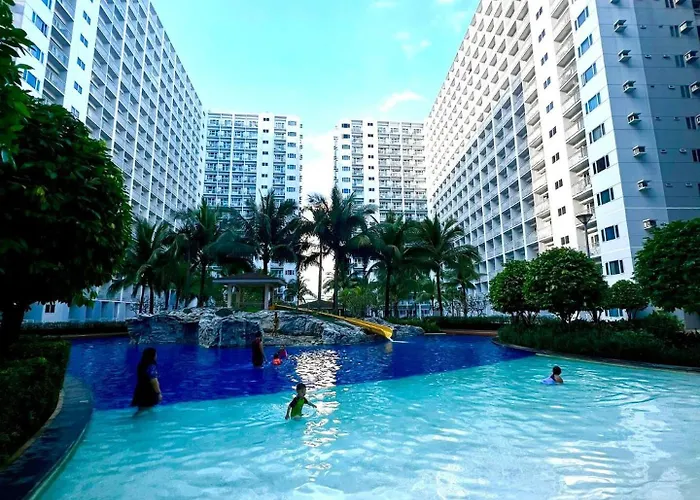 Near International Airport - Mall Of